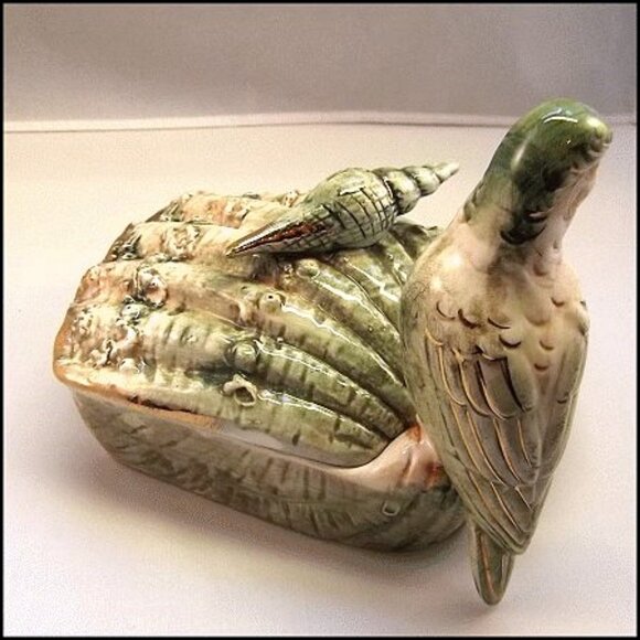 1960s Vintage Jewelry Box Majolica Style Shells w Parakeet - Picture 4 of 7